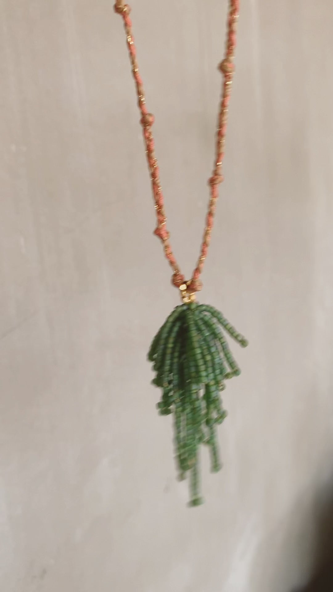 NECKLACE FLO BAMBOO GREEN